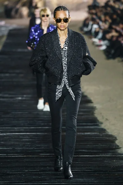 Look 53